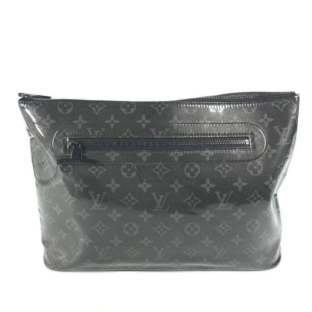 LOUIS VUITTON MonogramEclipse Glaze Exclusive to Japan Pochette-Cosmos